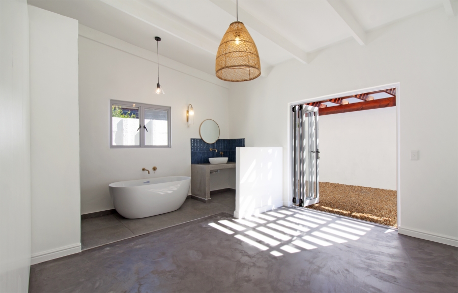 3 Bedroom Property for Sale in Milkwood Park Western Cape